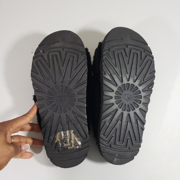 UGG Fuzz Sugar Slide Black Slippers Size 7 - Picture 9 of 9